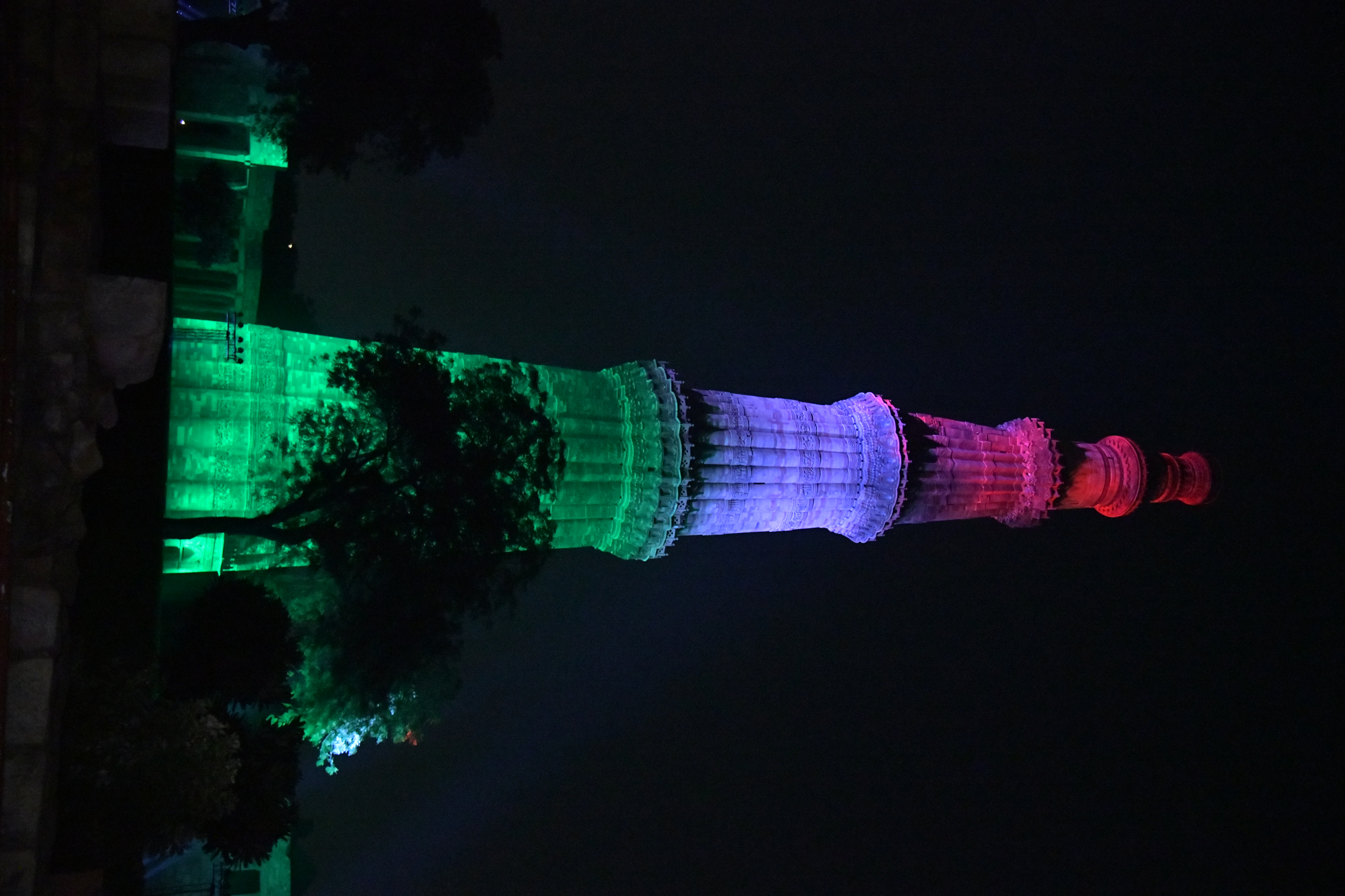 Illumination of Qutub Minar by Hungarian tricolor